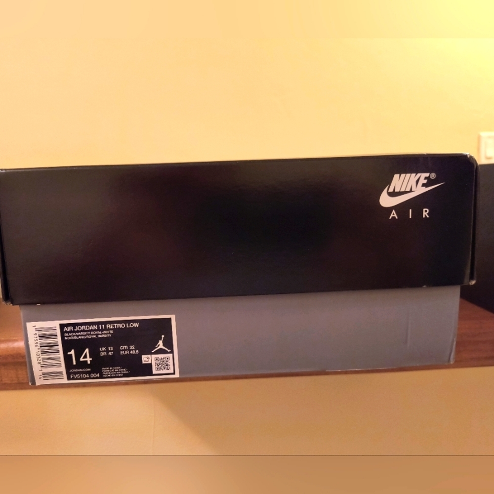 Nike Air Jordan Retro 11 space jam  low box